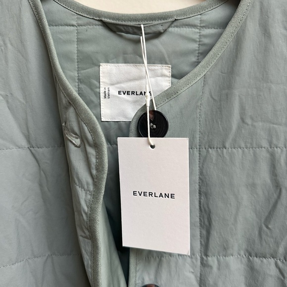 NWT Everlane Women's Sage Green Quilted Long Coat - Picture 5 of 9